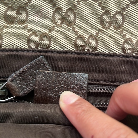 Authentic Gucci monogrammed Bumbag - Picture 6 of 17